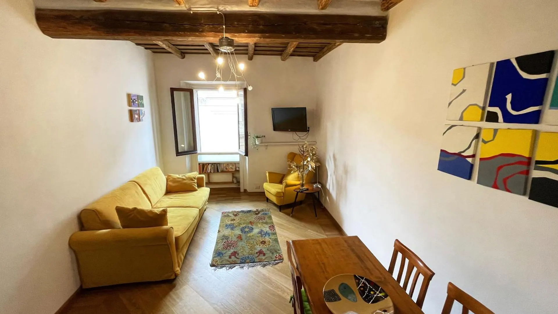 Historical Central Rome Flat 0*,  Italy
